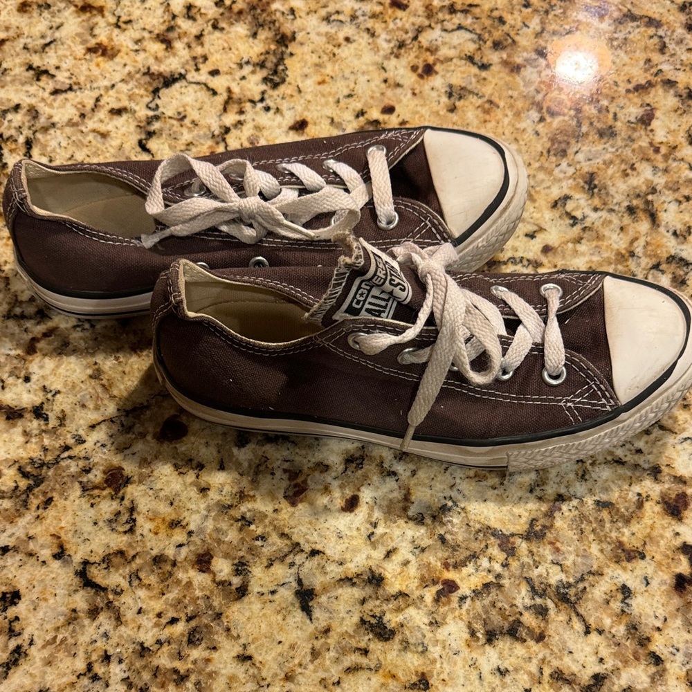 Converse Kids Chocolate Brown Sneakers gym shoes kids size 2 VGC - Picture 4 of 5